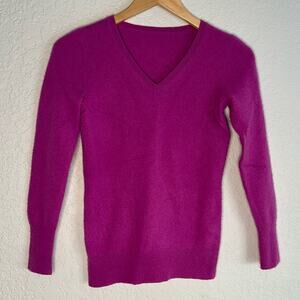 Roundtree & Yorke Fuchsia Pink 100% Cashmere Sweater V Neck Preppy Academia Y2K
